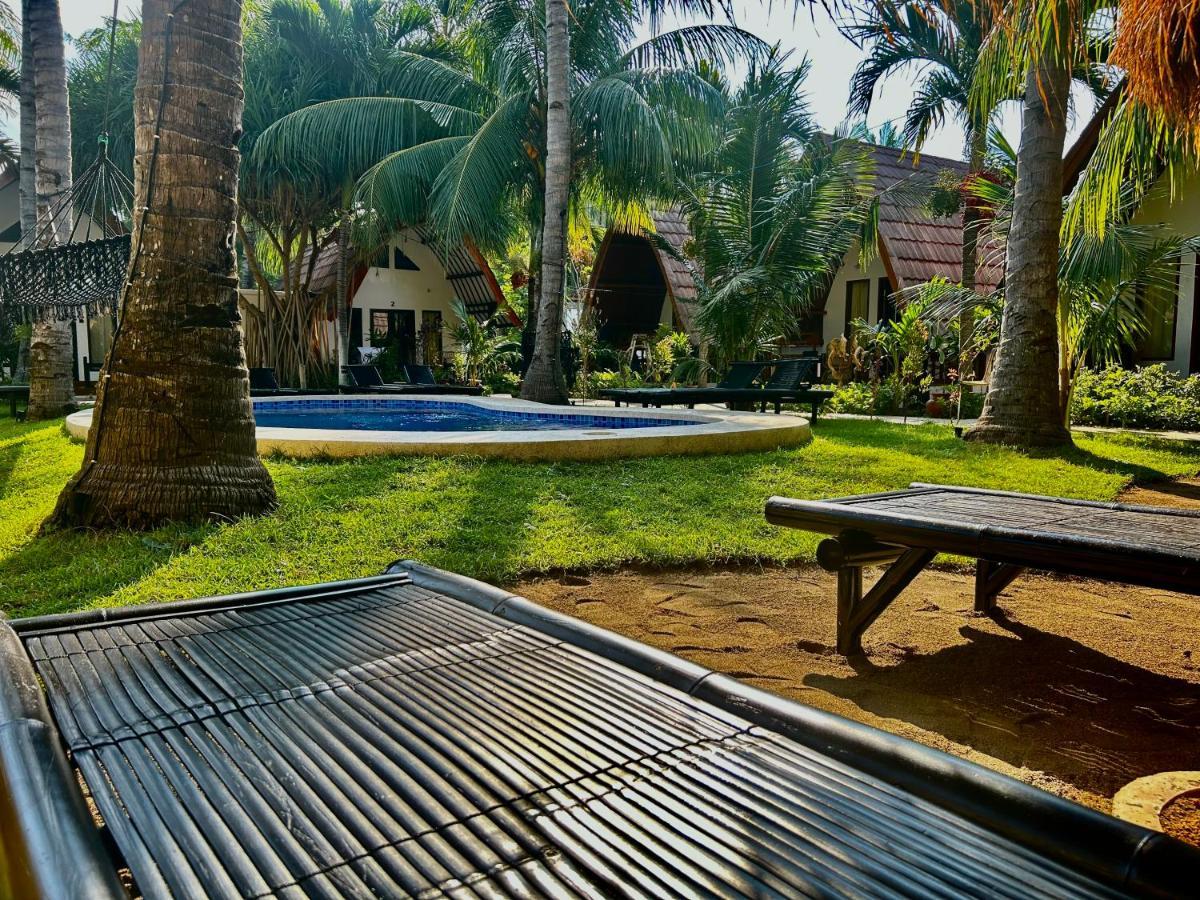 Gili Land Hotel Гили Еър Екстериор снимка
